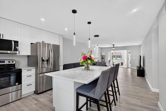 275 Gate, Hollywood, FL 33024