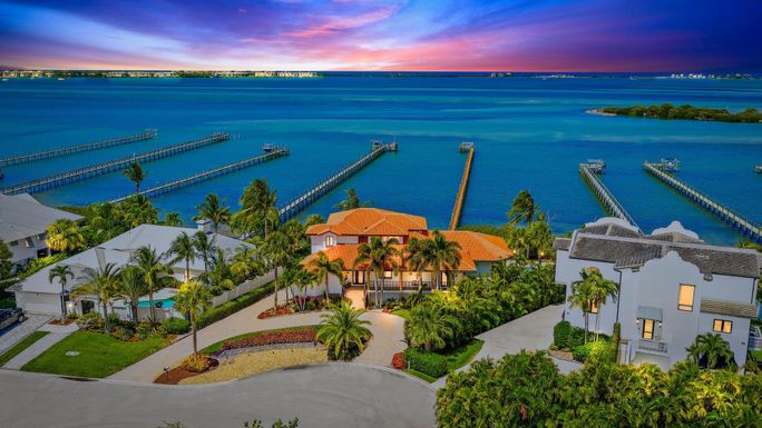 14 Herons Nest, Sewalls Point, FL 34996