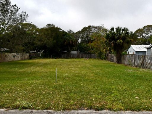 511 10th S, Fort Pierce, FL 34950