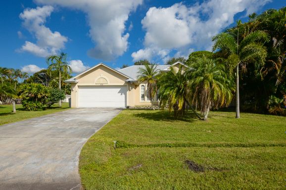 731 Browning, Port Saint Lucie, FL 34983