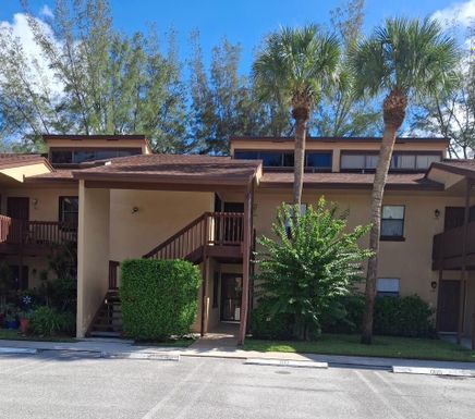 1303 Lakeview, Royal Palm Beach, FL 33411