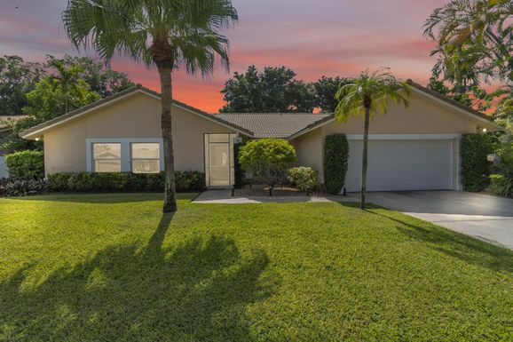 10070 Crosswind, Boca Raton, FL 33498