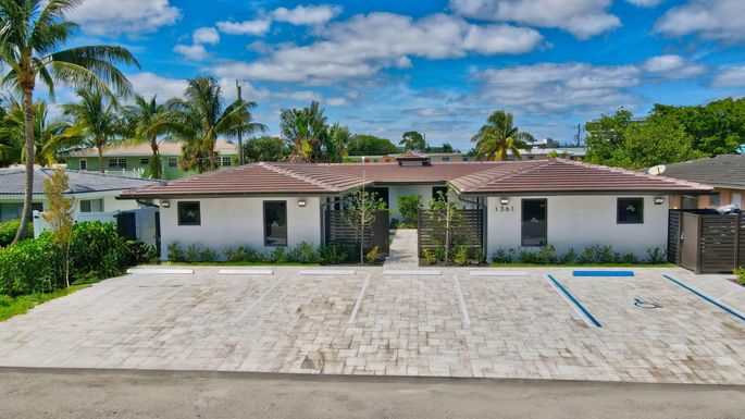 1361 4th, Deerfield Beach, FL 33441