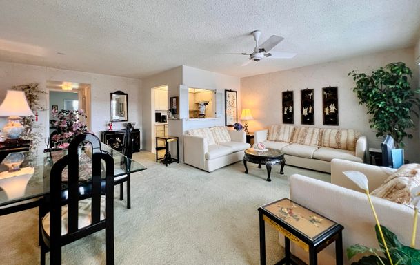 79 Kent, West Palm Beach, FL 33417