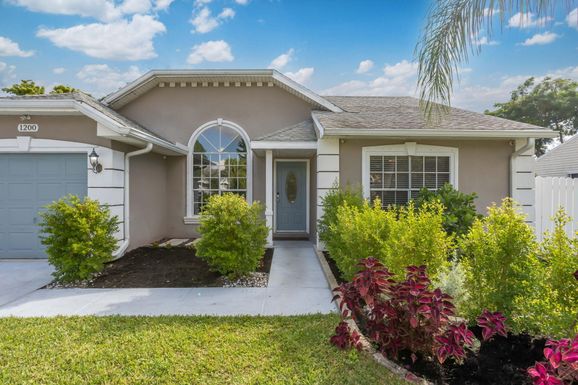 1200 Grandview, Royal Palm Beach, FL 33411