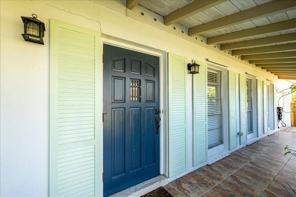 463 22nd, Vero Beach, FL 32962