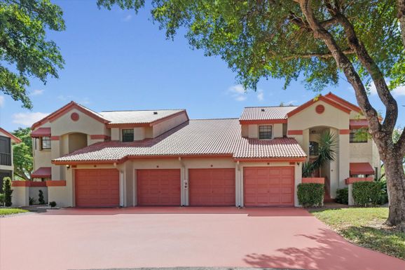 7701 Lexington Club, Delray Beach, FL 33446