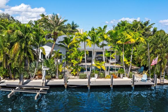 940 Greenbriar, Boynton Beach, FL 33435