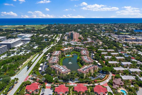 3 Uno Lago, Juno Beach, FL 33408