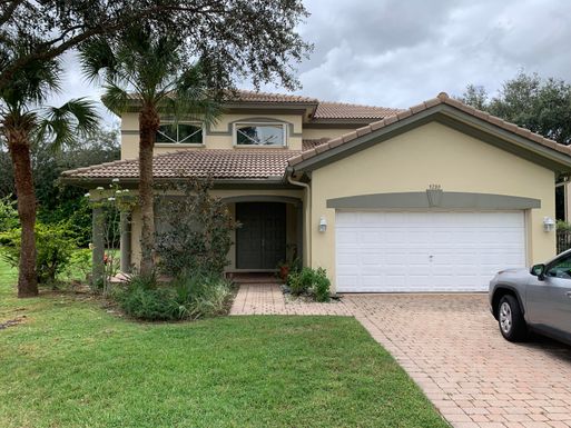 9280 Silver Glen, Lake Worth, FL 33467