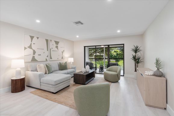 29 Stratford, Boynton Beach, FL 33436