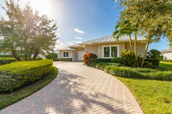 307 Yearling, Sebastian, FL 32958