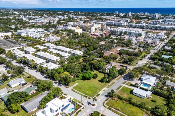 111 2nd, Delray Beach, FL 33444