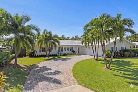 200 Ellamar, West Palm Beach, FL 33405
