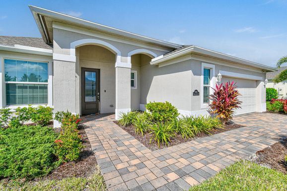 8365 Summer Lake, Vero Beach, FL 32967