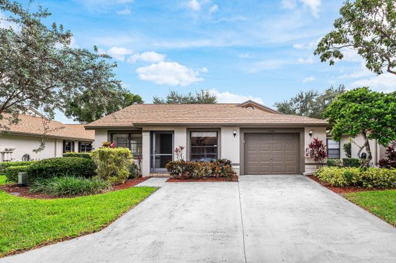 8054 Summerview, Boca Raton, FL 33496