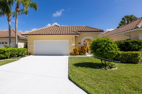 1668 Victoria, Vero Beach, FL 32967