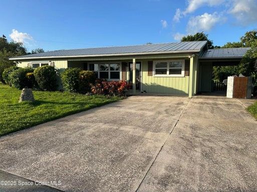 100 Wimbrow, Sebastian, FL 32958