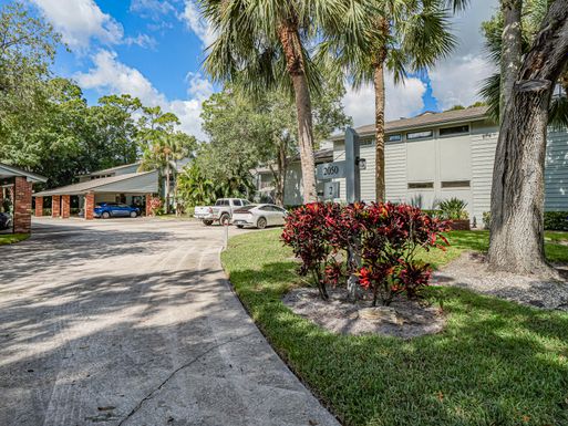 2050 Pine Creek, Vero Beach, FL 32966