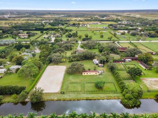 16693 Deer Path, Wellington, FL 33470