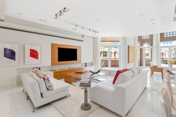 300 5th, Boca Raton, FL 33432