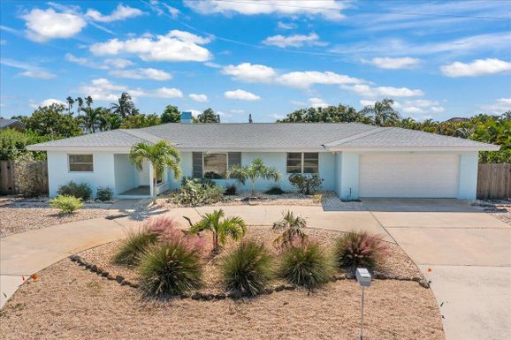 407 Driftwood, Melbourne Beach, FL 32951