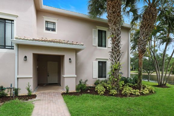 2806 Veronia, Palm Beach Gardens, FL 33410