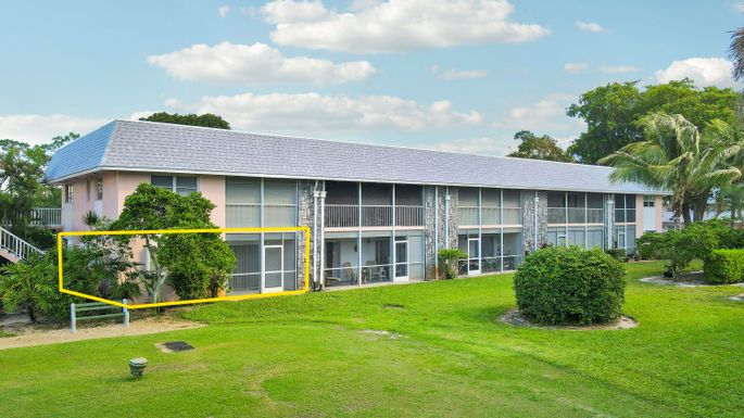 18081 Country Club, Jupiter, FL 33469