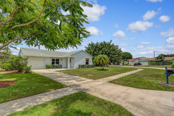 140 Village, Jupiter, FL 33458