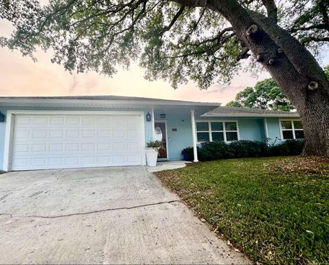 469 10th, Vero Beach, FL 32962