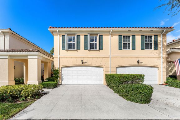 2109 Tarpon Lake, West Palm Beach, FL 33411