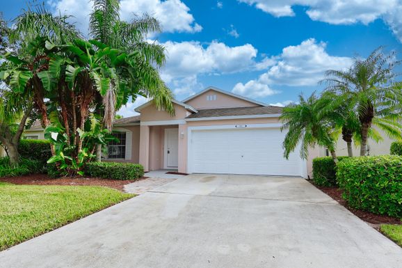 835 Greenleaf, Vero Beach, FL 32960