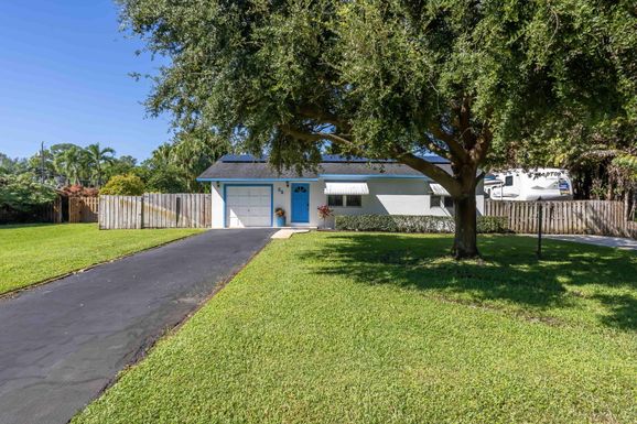 32 Dayton, Lake Worth, FL 33467
