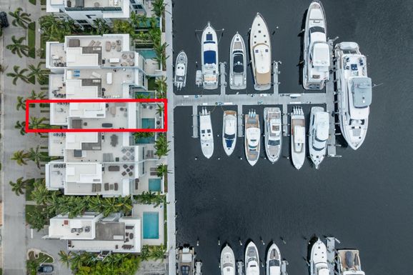 126 Macfarlane, Delray Beach, FL 33483