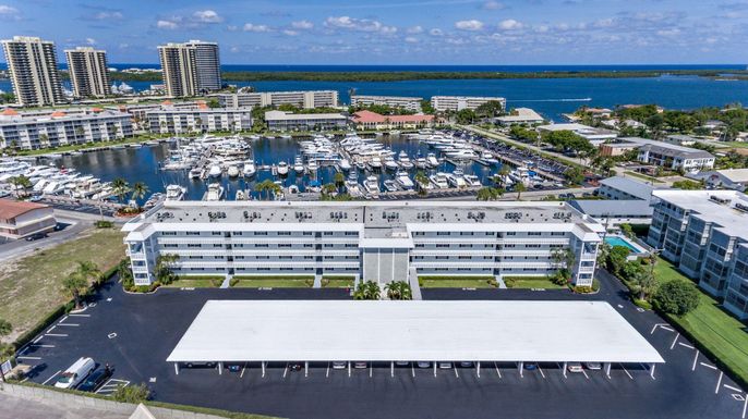 907 Marina, North Palm Beach, FL 33408