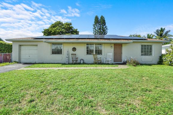 19627 Montana, Boca Raton, FL 33434