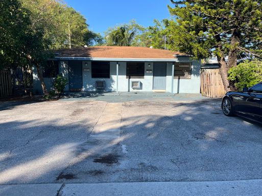 115 A, Lake Worth Beach, FL 33460