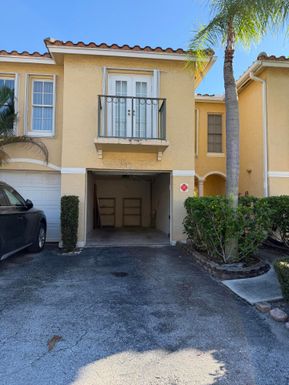 1130 Lake Shore, Lake Park, FL 33403