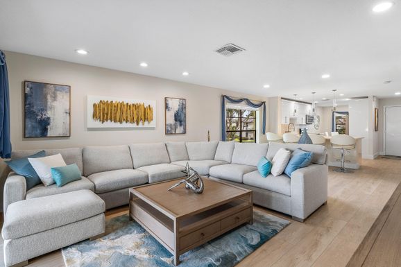 35 Southport, Boynton Beach, FL 33436