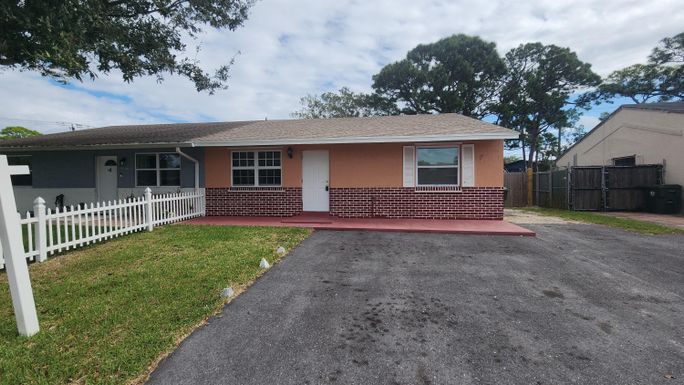 4538 Empire, Greenacres, FL 33463