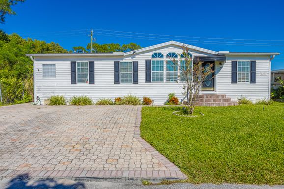 4361 1st, Lake Worth, FL 33462