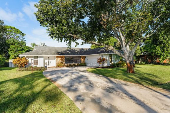 1708 Joy Haven, Port Saint Lucie, FL 34983