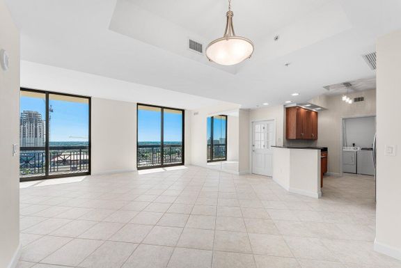 801 Olive, West Palm Beach, FL 33401