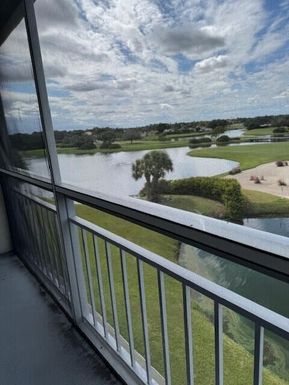 2421 Village, West Palm Beach, FL 33409