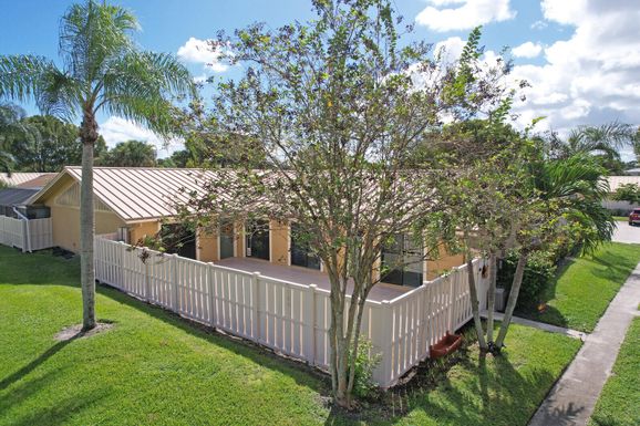 5918 Golden Eagle, Palm Beach Gardens, FL 33418