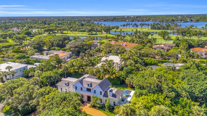 44 Beach, Jupiter Island, FL 33455