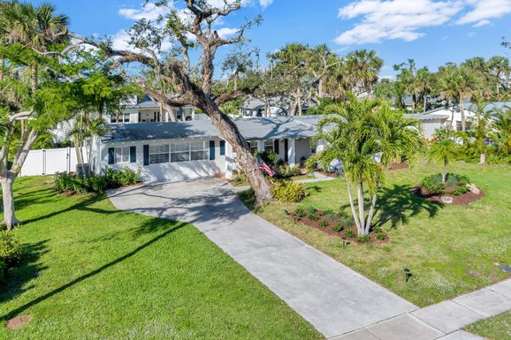 645 Acacia, Vero Beach, FL 32963