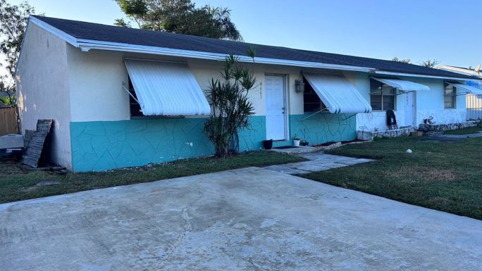 4663 Empire, Greenacres, FL 33463