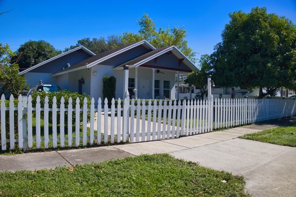 2308 Fairway, West Palm Beach, FL 33409