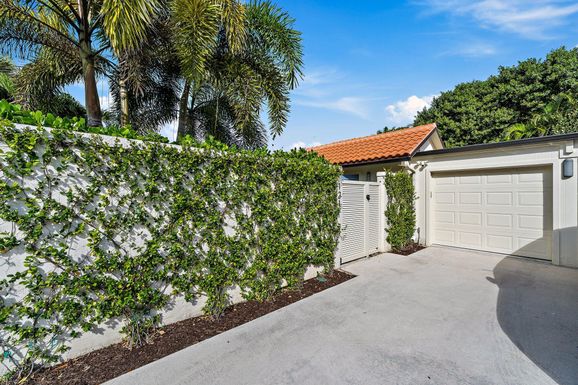 121 Bonefish, Jupiter, FL 33477